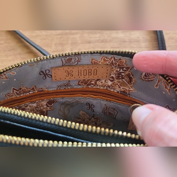 HOBO Black Soft Leather Evella Crossbody Bag - Picture 5 of 13